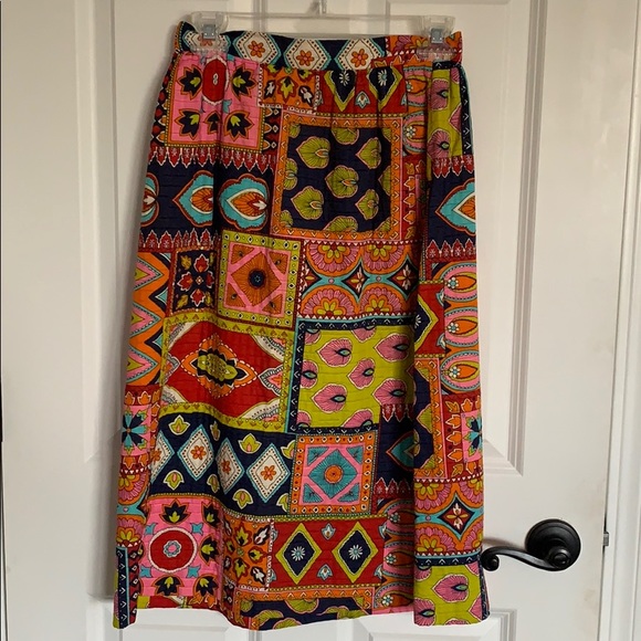 Dresses & Skirts - Bright colored quilted skirt!